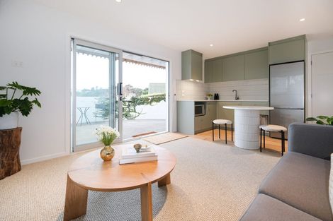 Photo of property in 13 Lynngate Place, Hillcrest, Auckland, 0627