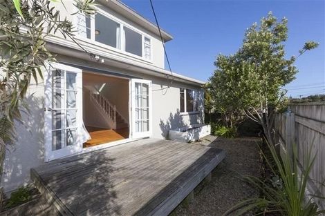Photo of property in 98 Manly Street, Paraparaumu Beach, Paraparaumu, 5032
