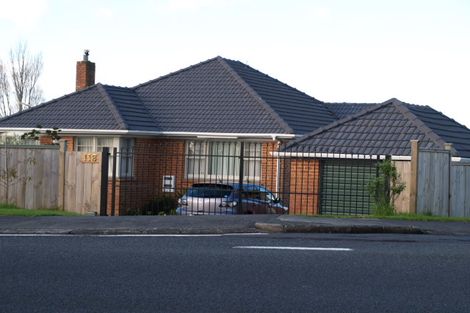 Photo of property in 2/118 Cook Street, Cockle Bay, Auckland, 2014