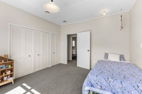 Photo of property in 22 Queen Street, Westport, 7825