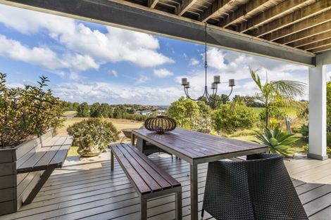 Photo of property in 28 Keepers Drive, Gulf Harbour, Whangaparaoa, 0930