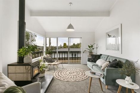 Photo of property in 1/102 Eskdale Road, Birkdale, Auckland, 0626