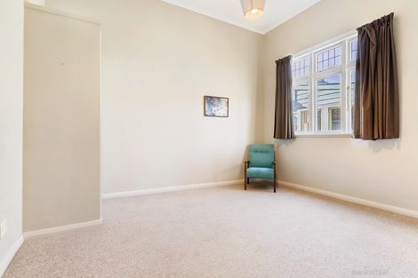 Photo of property in 17 Medway Street, Island Bay, Wellington, 6023