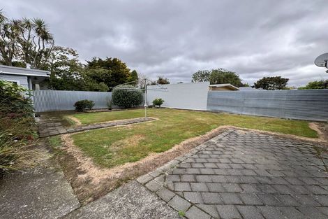 Photo of property in 12 Wincanton Place, Awapuni, Palmerston North, 4412