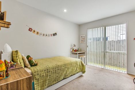 Photo of property in 235b Porchester Road, Takanini, 2112