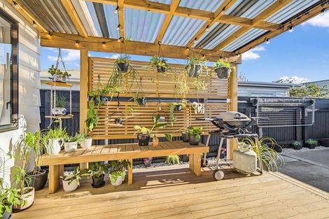 Photo of property in 2/604 Alexandra Street, Parkvale, Hastings, 4122