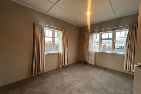 Photo of property in 15 Roebuck Street, Westport, 7825