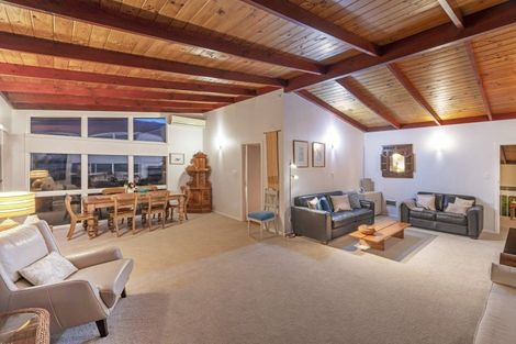 Photo of property in 14 Tensing Place, Khandallah, Wellington, 6035