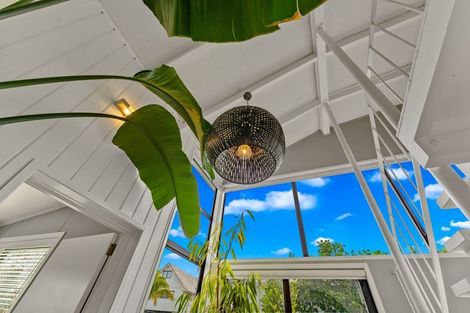 Photo of property in 6d Buisson Glade, West Harbour, Auckland, 0618