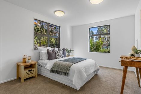 Photo of property in 132 Port Hills Road, Heathcote Valley, Christchurch, 8022