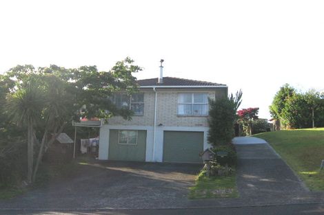 Photo of property in 2/60 Bruce Road, Glenfield, Auckland, 0629