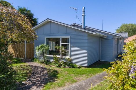 Photo of property in 12 Carisbrooke Street, Katikati, 3129
