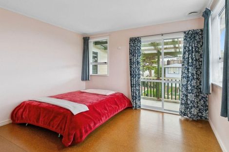 Photo of property in 12 Camrose Grove, Kingston, Wellington, 6021