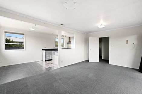 Photo of property in 18 Oakfield Crescent, Pukete, Hamilton, 3200