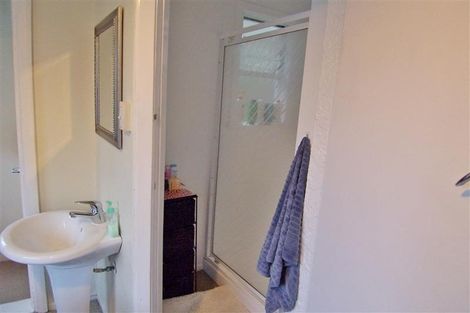 Photo of property in 5 Park Road, Paraparaumu Beach, Paraparaumu, 5032