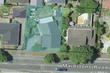 Photo of property in 180 Maidstone Road, Avonhead, Christchurch, 8042