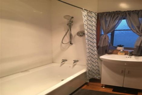 Photo of property in 1/40 Parkers Road, Tahunanui, Nelson, 7011