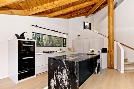 Photo of property in 14 Remu Place, Greenhithe, Auckland, 0632