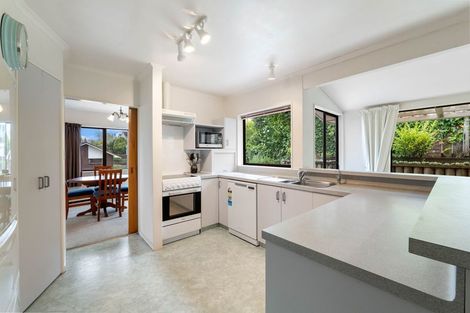 Photo of property in 4 Ruskin Place, Westown, New Plymouth, 4310