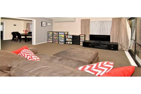 Photo of property in 74 Cortina Avenue, Johnsonville, Wellington, 6037