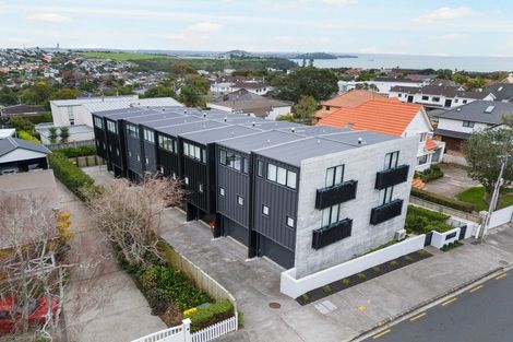 Photo of property in 32a/2 Westgate Drive, Massey, Auckland, 0614