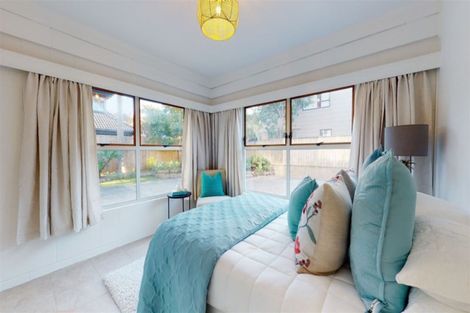 Photo of property in 1/10a Commodore Parry Road, Castor Bay, Auckland, 0620