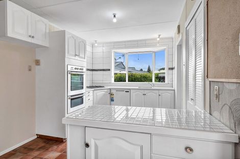 Photo of property in 5 Hori Street, Vogeltown, New Plymouth, 4310