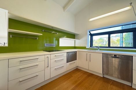 Photo of property in 15 Cavalry Close, Crofton Downs, Wellington, 6035