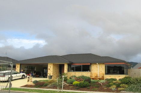 Photo of property in 24 Monarch Place, Paraparaumu Beach, Paraparaumu, 5032