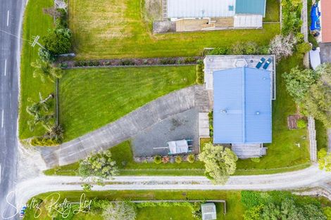 Photo of property in 23 Oxford Street, Whakapirau, 0583