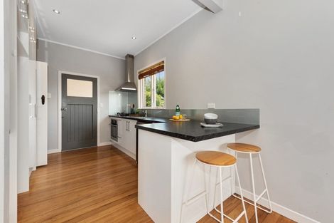 Photo of property in 6 Howden Road, Fairfield, Hamilton, 3214