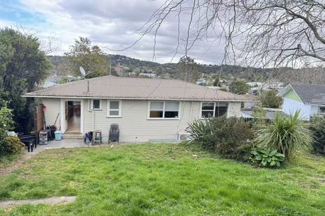 Photo of property in 62 La Rosa Street, Green Bay, Auckland, 0604