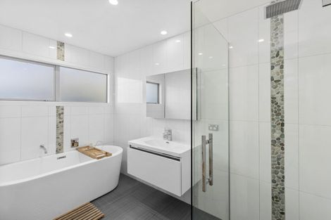 Photo of property in 10 Snowberry Street, Albert Town, Wanaka, 9305