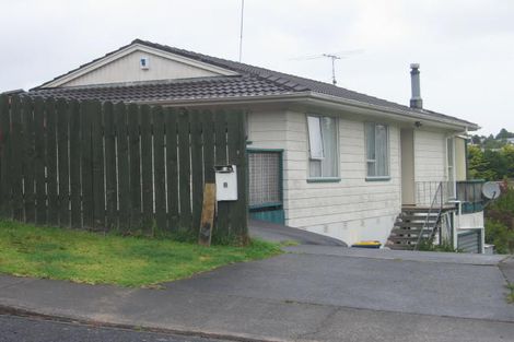 Photo of property in 8 Jenanne Place, Totara Vale, Auckland, 0629