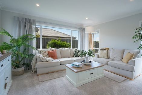 Photo of property in 16b Huntaway Close, Stoke, Nelson, 7011