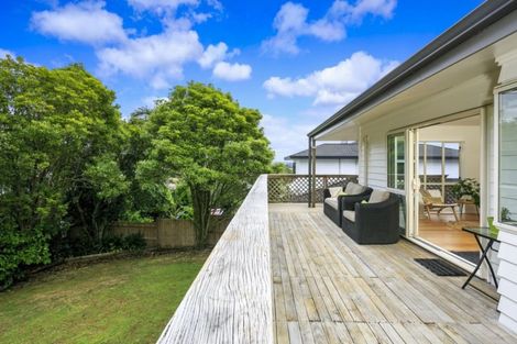 Photo of property in 5 Sandpiper Grove, Unsworth Heights, Auckland, 0632