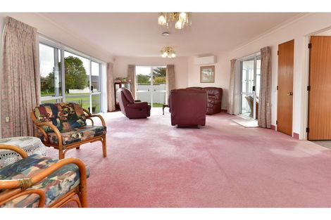 Photo of property in 3 Settlers Grove, Orewa, 0931