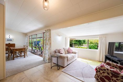 Photo of property in 72 Puketapu Road, Taradale, Napier, 4112
