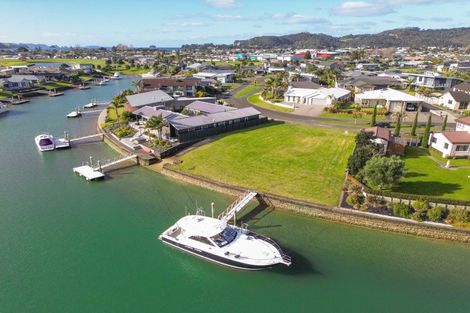 Photo of property in 33 Aquila Drive, Whitianga, 3510