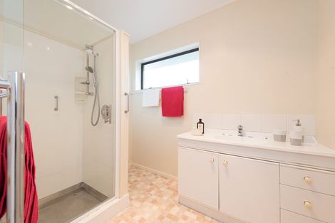 Photo of property in 1/27 Parkvale Road, Karori, Wellington, 6012