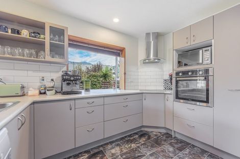 Photo of property in 10a Huia Street, Waikawa, Picton, 7220