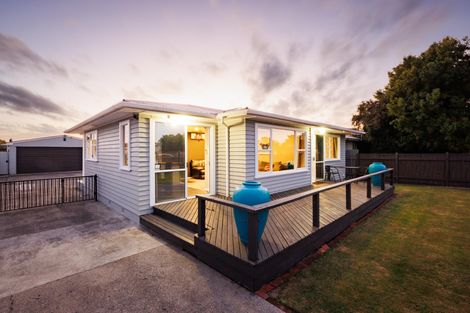 Photo of property in 40 Sutherland Crescent, Westbrook, Palmerston North, 4412