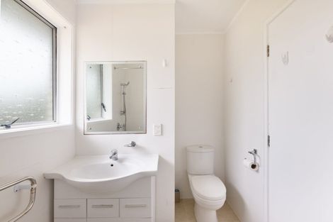 Photo of property in 56 Fitzwater Place, Henderson, Auckland, 0612