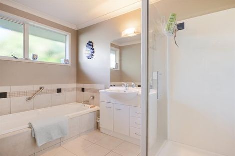 Photo of property in 4b Moehau Street, Te Puke, 3119