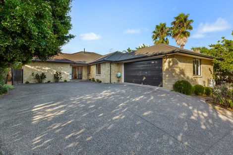 Photo of property in 15 Elliot Street, Howick, Auckland, 2014