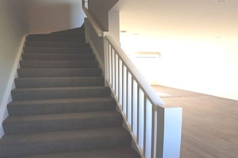 Photo of property in 32u2 Dr Taylor Terrace, Johnsonville, Wellington, 6037