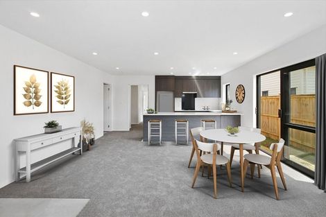 Photo of property in 7 Poutawa Lane, Clarks Beach, 2122