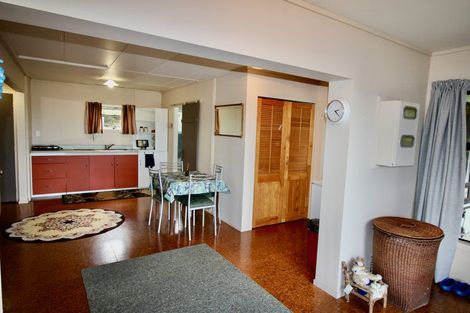 Photo of property in 52 Centennial Drive, Whitianga, 3510