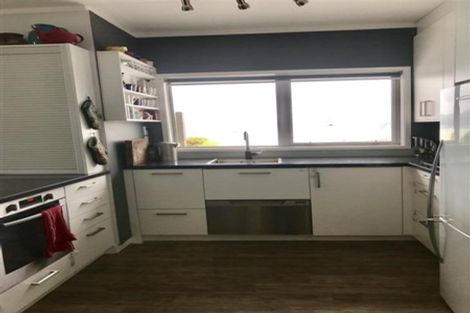 Photo of property in 2u4 Grafton Road, Roseneath, Wellington, 6011