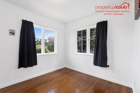 Photo of property in 537 Glenfield Road, Glenfield, Auckland, 0629